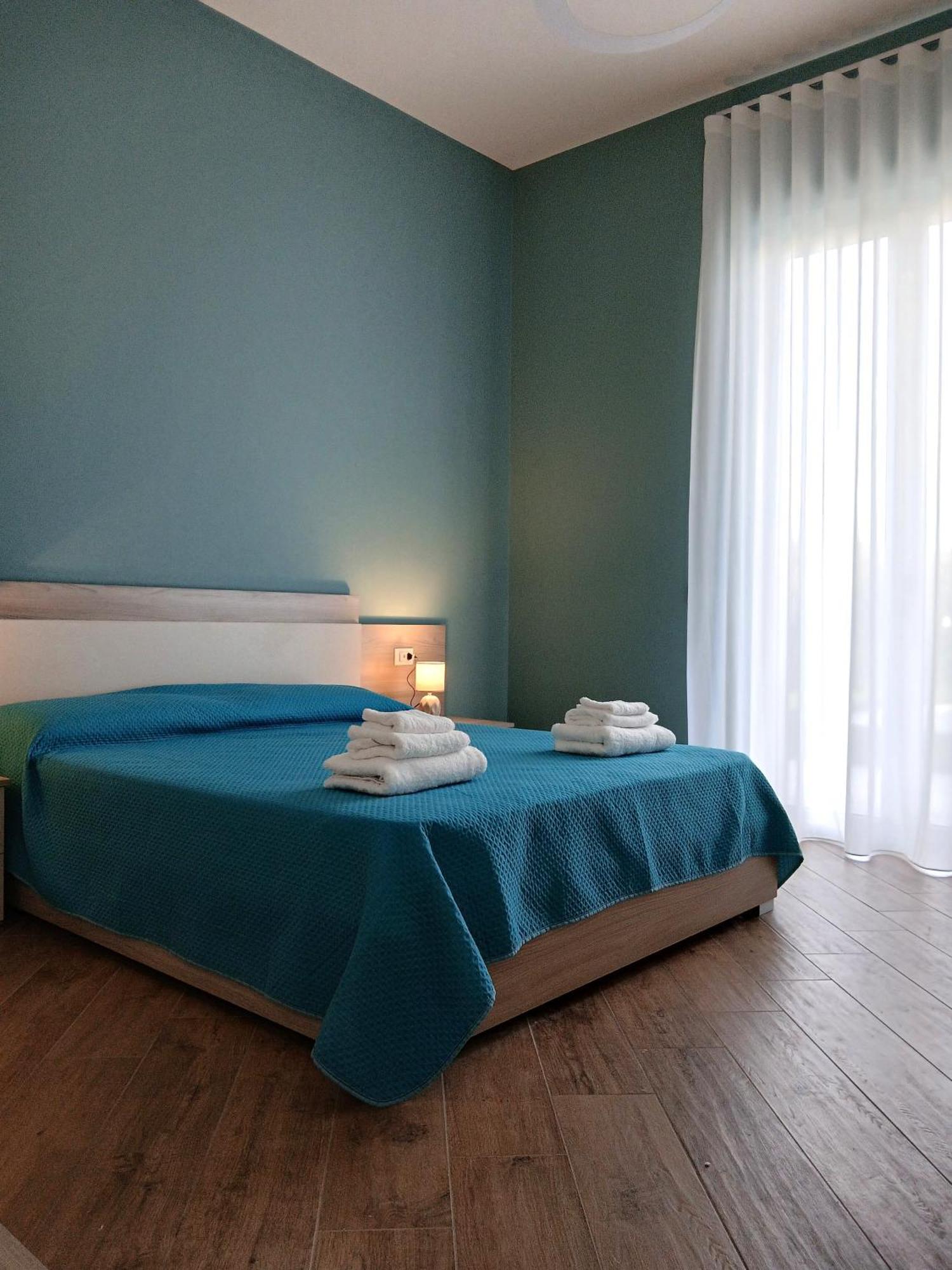 Dimora Gemella Hotel Castellana Grotte Bagian luar foto